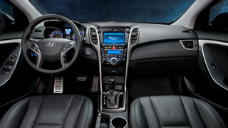 Illustration for article titled The Hyundai Elantra GT Is The VW Golf Competitor You Keep Forgetting